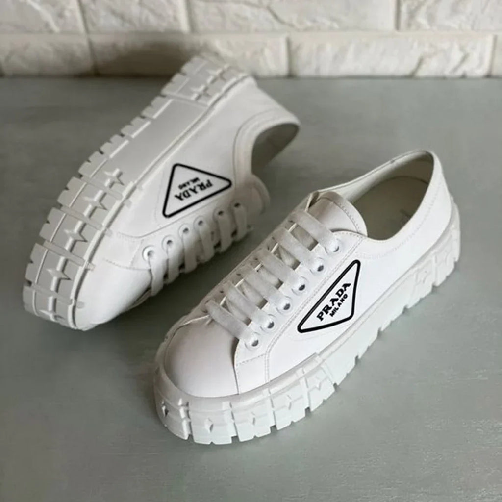 New fashionable and versatile thick-soled sneakers 1024013001