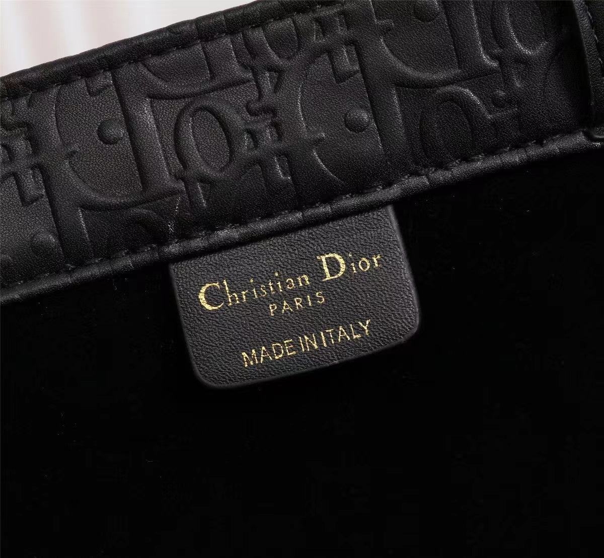 Book Tote In Leather