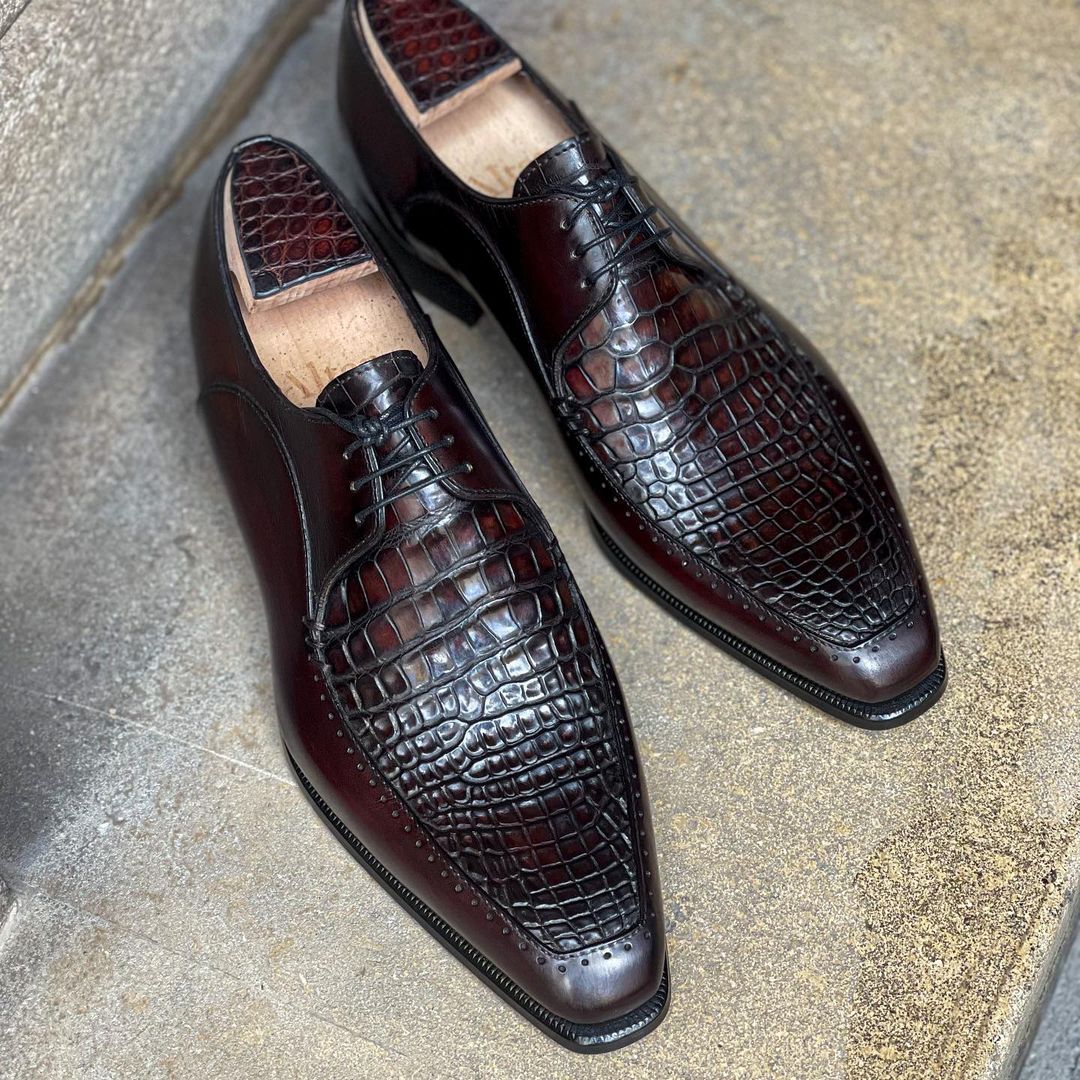 Brown and black men's handmade classic derby shoes