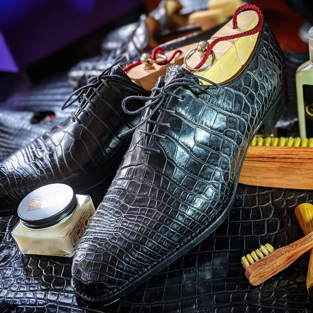 Black handmade leather texture men's oxford shoes